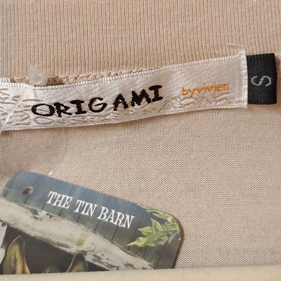 Origami Blush Tunic - Picture 5 of 5